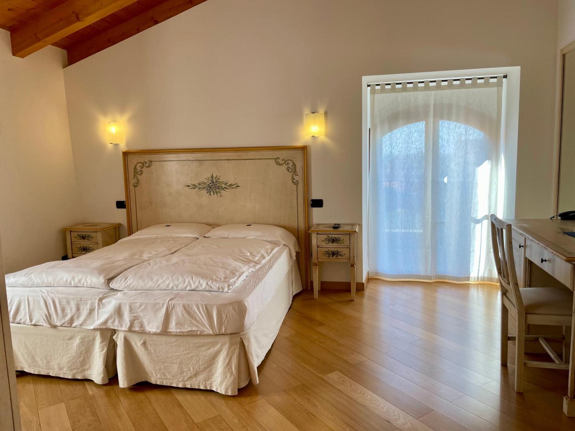 Relais Fontana Rosa B&B Wellness Caprino Veronese Eksteriør bilde