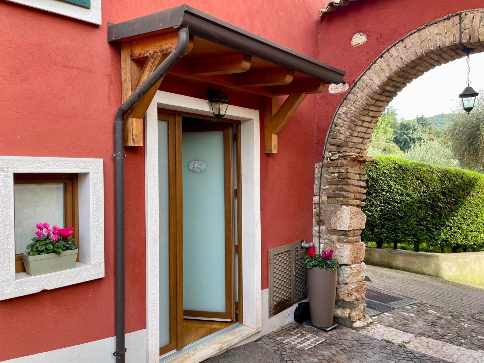 Relais Fontana Rosa B&B Wellness Caprino Veronese Eksteriør bilde